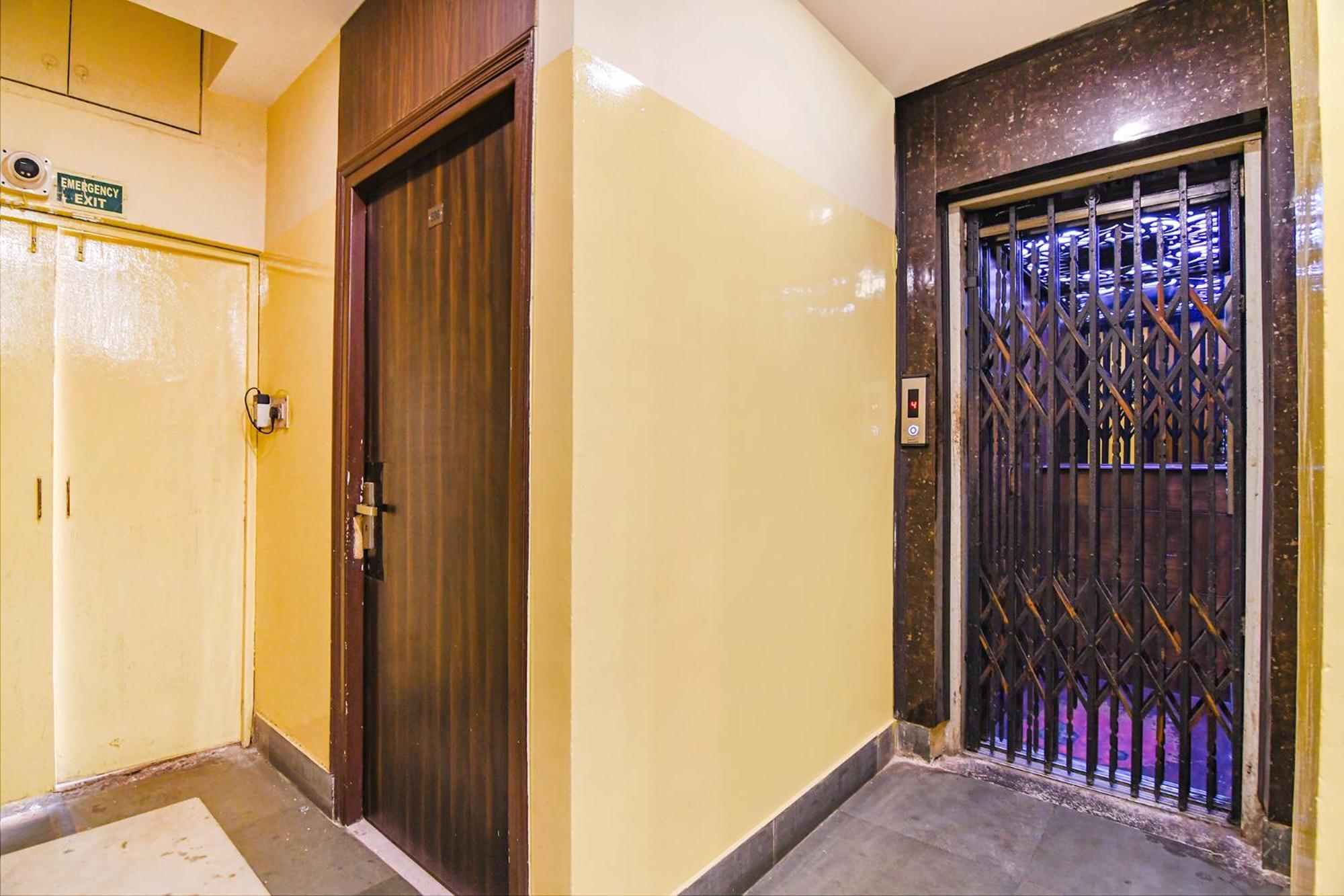 Fabhotel Aayash - Nr City Center Metro Station Kalkata Exteriér fotografie